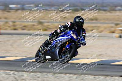 media/Jan-09-2022-SoCal Trackdays (Sun) [[2b1fec8404]]/Turn 11 (935am)/